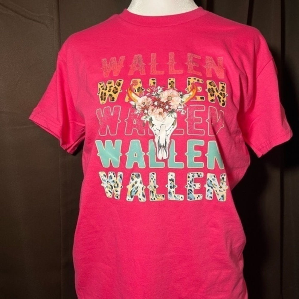 WALLEN on rose pink tshirt